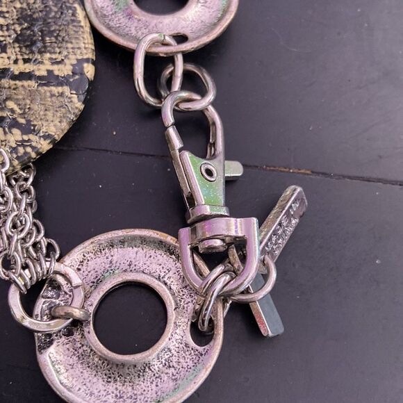 Chico’s Women’s Faux Snakeskin Belt with Silvertone Chain Accent Fashion Belt - Picture 4 of 4